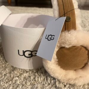 NWT UGG Australia Classic Logo Shearling Earmuffs Chestnut Brown NEW With Box